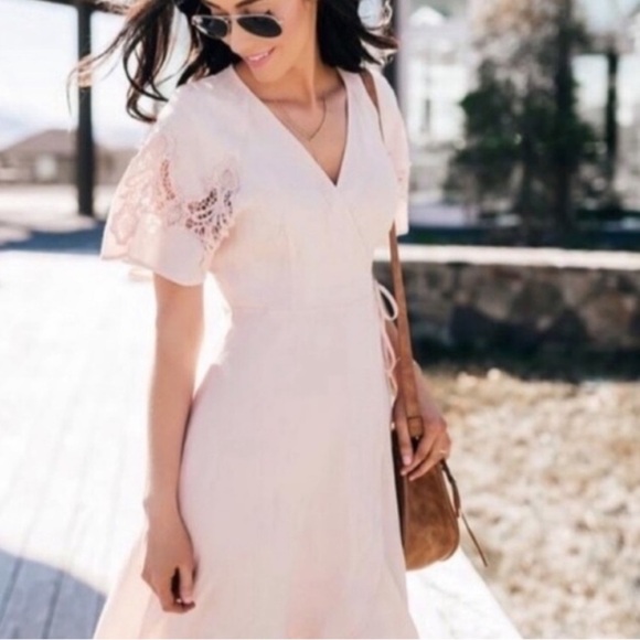 ASTR the Label Blush Pink Crochet Sleeve High Low Hem Feminine Wrap Dress Sz S - Picture 1 of 15